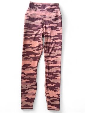 Brand New Z Supply Pink and Mauve Camo Women’s Leggings